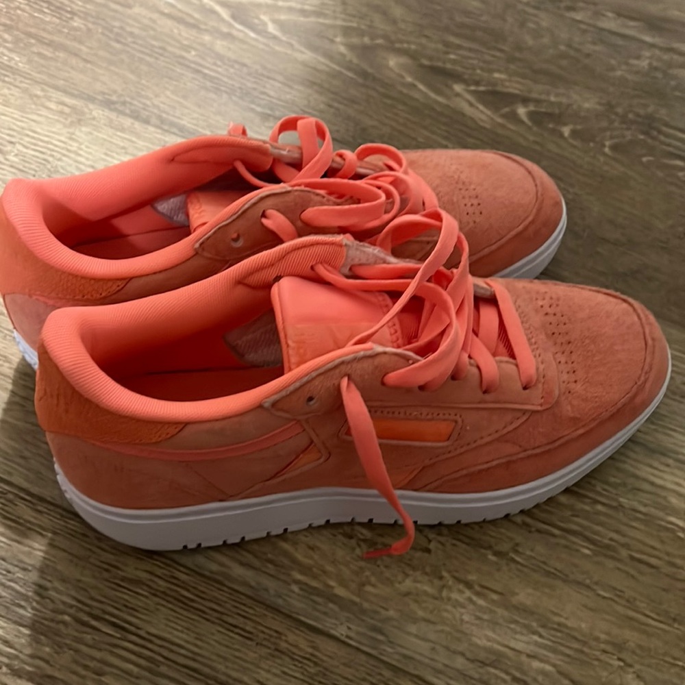 New Never Worn Reebok Sneakers